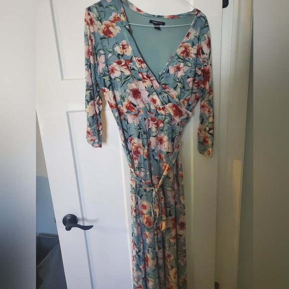 Robert Louis Floral Long Sleeve Dress - Green And Tan And Red Wrap Dress Long Sl - Picture 1 of 3